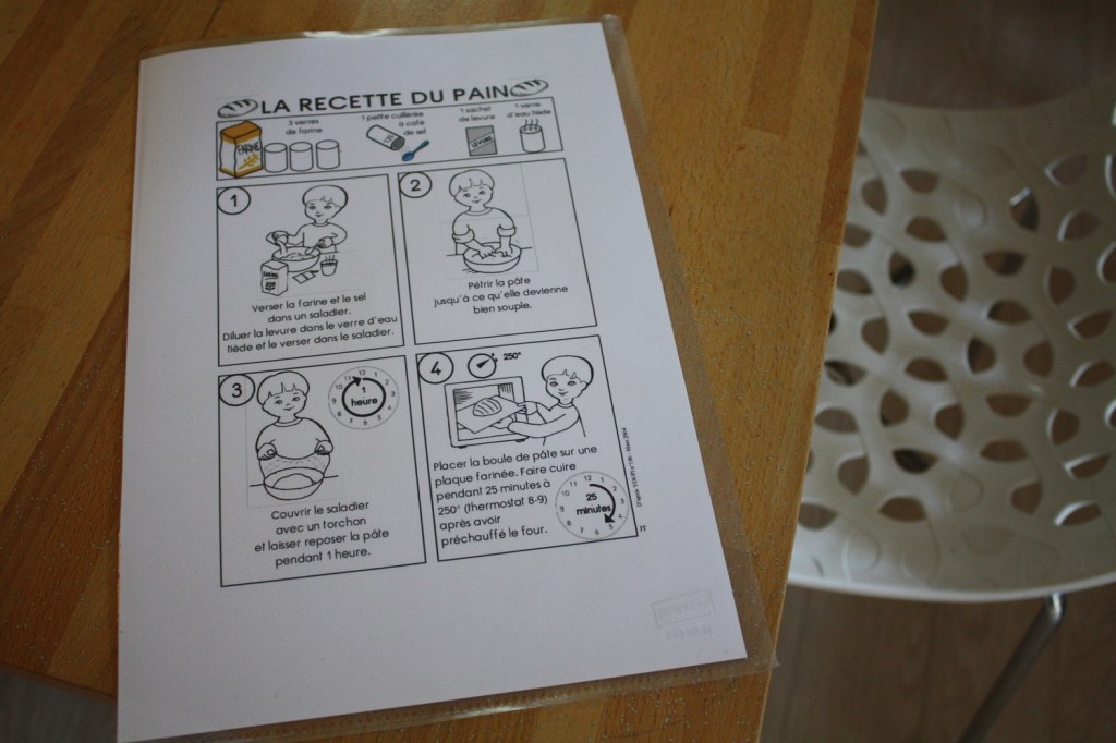 Faire du pain en famille (3).JPG