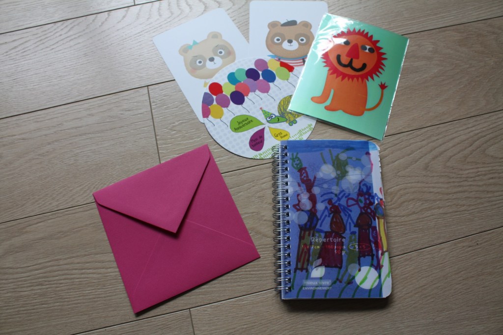 carnet adresse,courrier,enfant,écrire aux copains