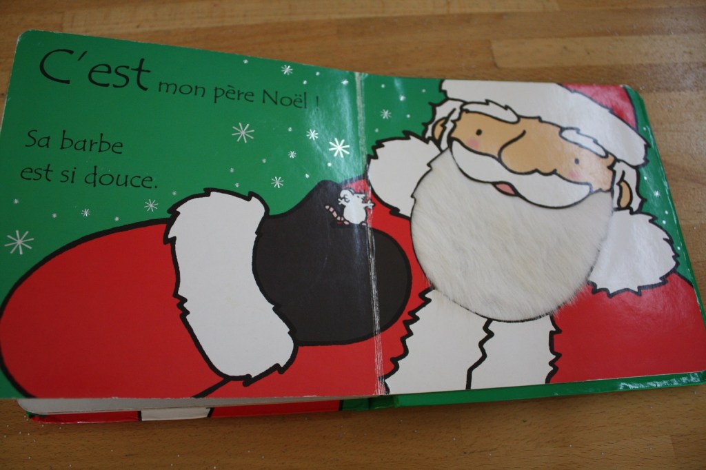 Livre où est mon père Noël Usborne (3).JPG